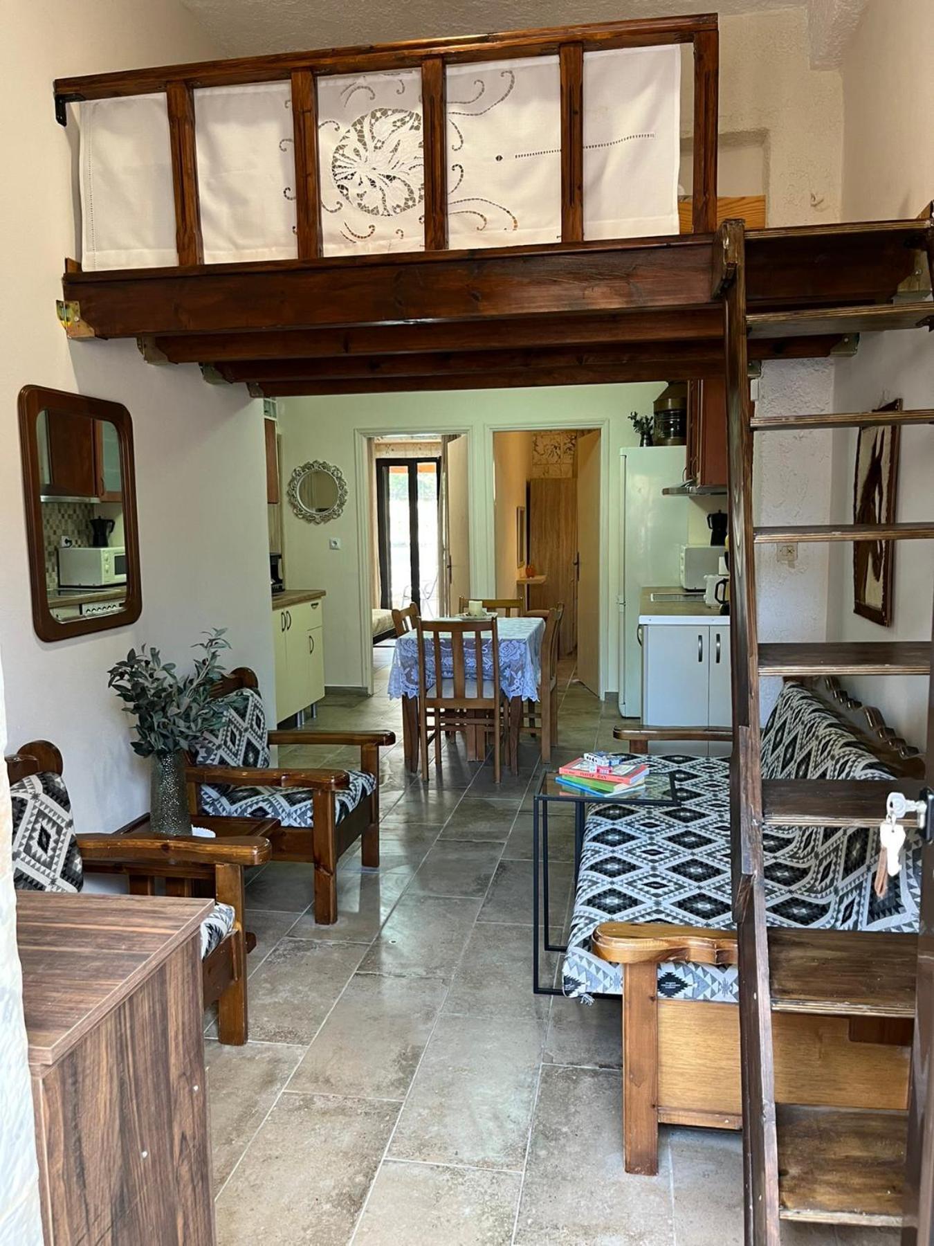 Milopetra Villa Yerolimin Exterior foto